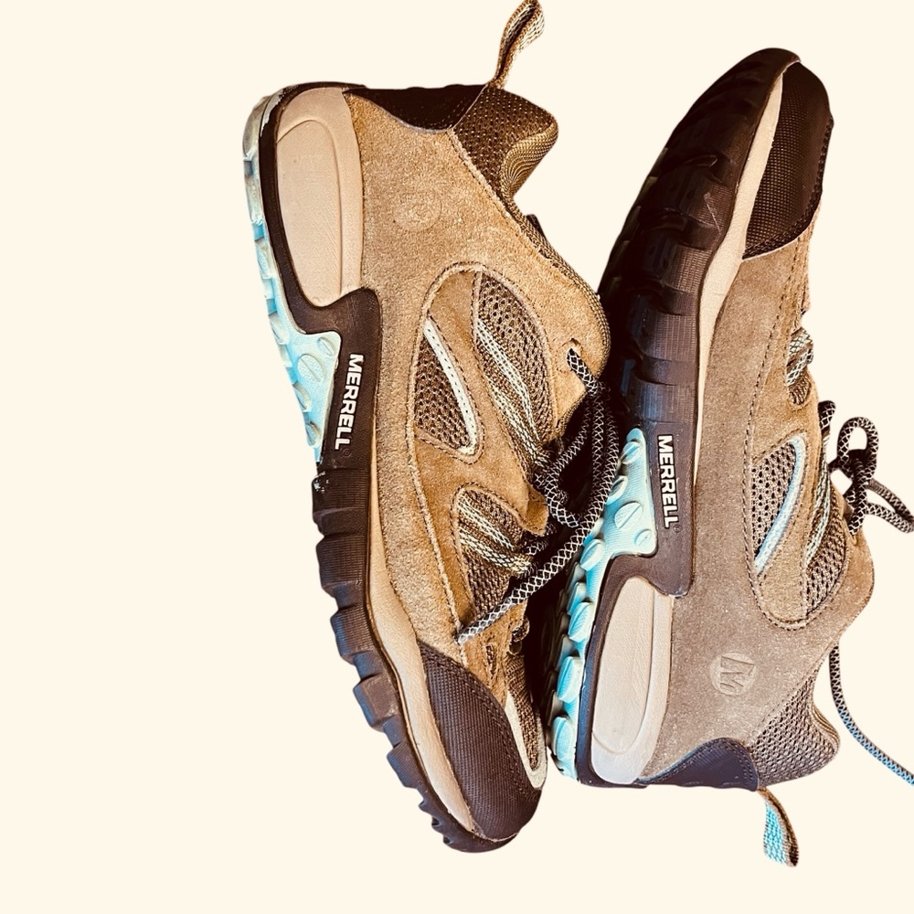 Merrell Women’s Hiking Trail Shoes, Kangaroo Eggshell Colorway - Picture 13 of 15